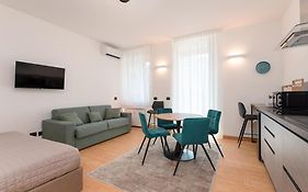 Studio Suite 16